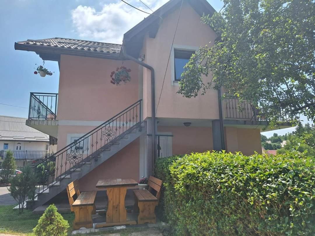 Holiday Home Lana Фужине Экстерьер фото