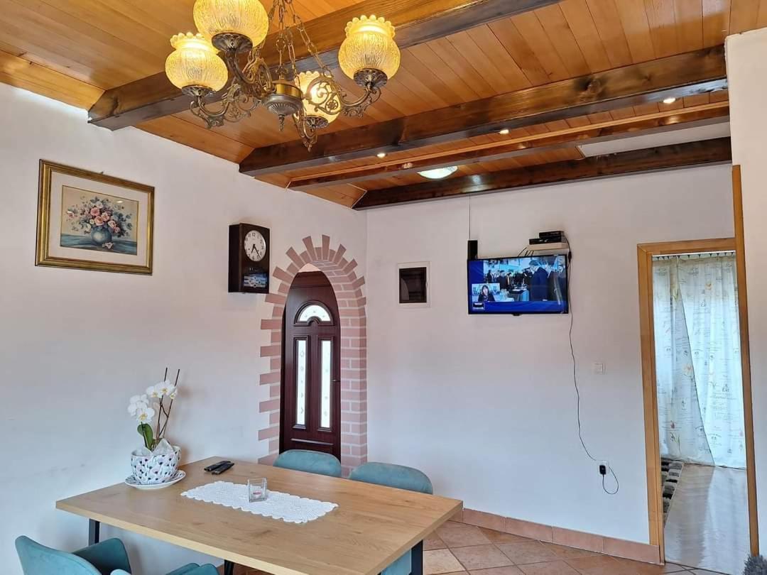 Holiday Home Lana Фужине Экстерьер фото